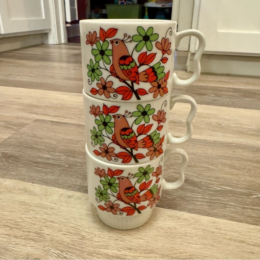 Vintage Japan Bird Floral Stackable Mugs Retro 2 Finger Handle Set Of 3